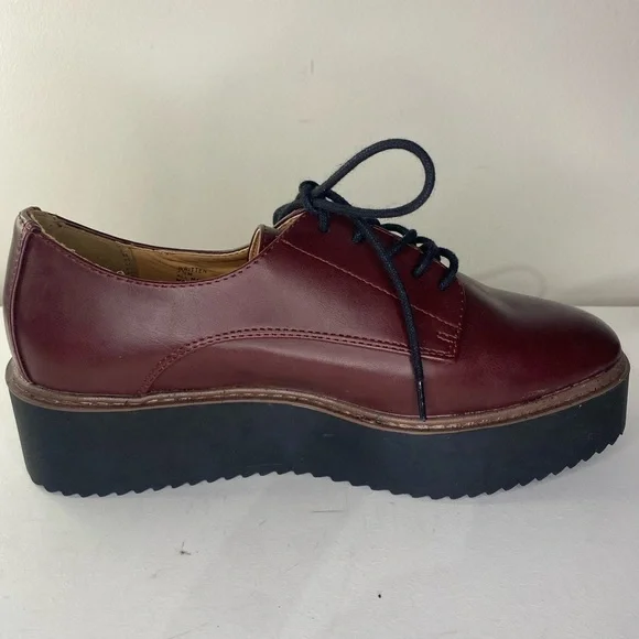 Madden Girl Written Burgundy Platform Oxford Shoes EUC Size 7.5 Goth Grunge - Picture 14 of 15